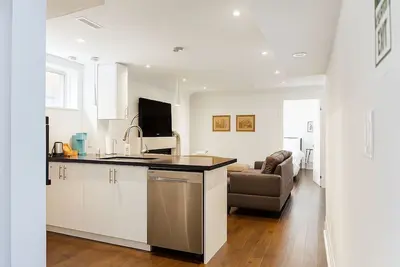 Image de Comfortable Mississauga Stay, Private Entry, Laundry & Wi-Fi