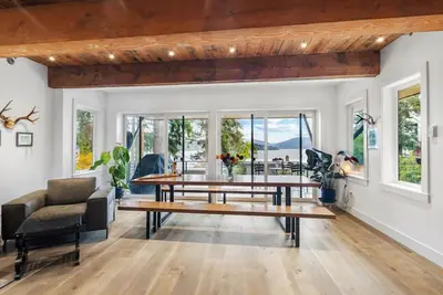 Image de Bayview Modern Luxury by the Lake