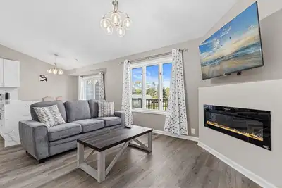 Image de 4b Modern Home in Eagan