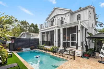 Image de Luxury Ocean-Block Villa | Pool + Pet Friendly