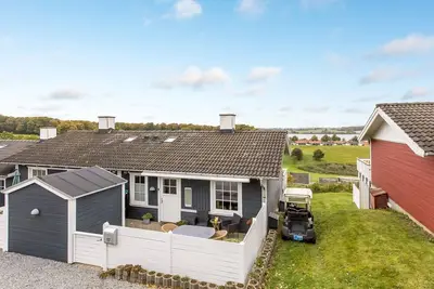 Image de \"Albine\" - 500m from the sea by Interhome