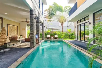 Charming 3br Villa • Balinese Touch & Pool