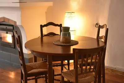 Image de Gîte Adicio - Maison du village, deux minutes a pied du centre de Montpeyroux 34