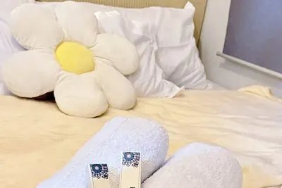 Image de Stylish Condo Near Airport & Mall of Asia — Ideal for Long Stays!