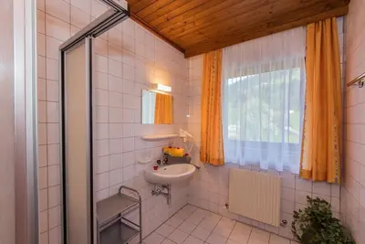 Image de Apartment B (4-6 persons/1 bedroom, 1 Wsr) - Hinteraigengut