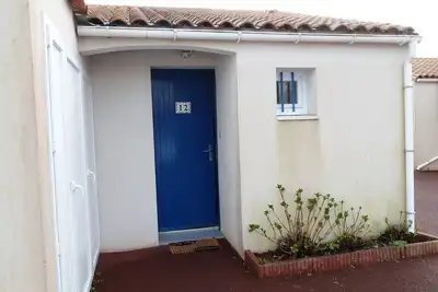 Image de Maisonnette calme à 650m de la plage, jardinet clos