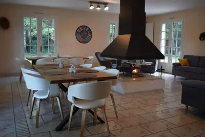 Image de Gîte calme et paisible en forêt, idéal pour famille et amis