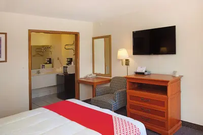 Image de 2 Modern Rooms for Couples – Great Value by Highway 54!