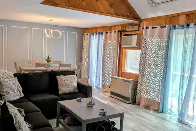 Image de Modern Mountain Escape – Fun Filled Retreat!