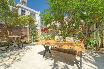 Image de Family Suite - Avenue Hotel #1