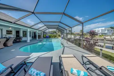 Image de Villa Tarpon Point Treasure – Waterfront Paradise with Gulf Access & heated Pool