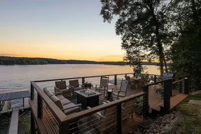 Image de Million Dollar Views + Luxury + Infinity Deck