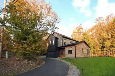 Image de New Modern Mountain View Chalet in Windham