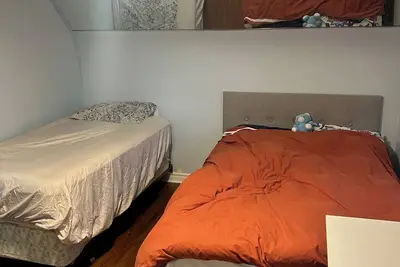 Image de Relax with the whole Family close to malls transportation and waterpark