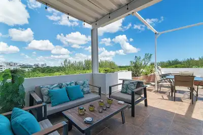 Image de Charming 3 bedroom Rooftop penthouse 150m from Coco beach