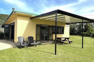 Image de Quintessential Kiwi Bach - “Cherub”