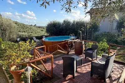 Image de Maison acceptant les animaux domestiques à Larciano avec piscine