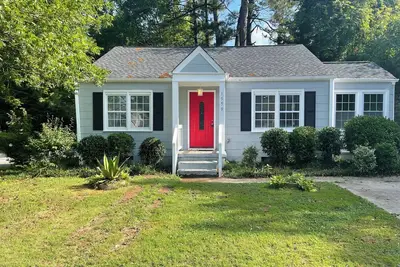 Image de Charming home near airport and downtown Atlanta