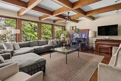 Image de Delightful estate with in Alexandria - 7 bedrooms