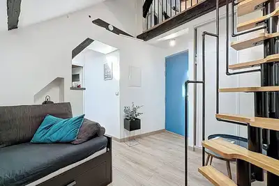 Image de Joli petit duplex en plein centre-ville!