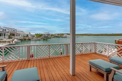 Image de 3 bedroom Villa - Sunset Point, Abaco - Surf Inn Villa # 2