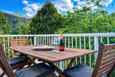 Image de Pindari Warburton · Mountain Views, Infinity Firepit & Games Room