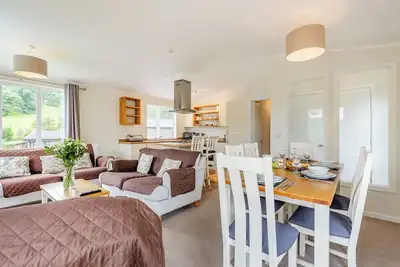 Image de 1 chambres à coucher à Bala,