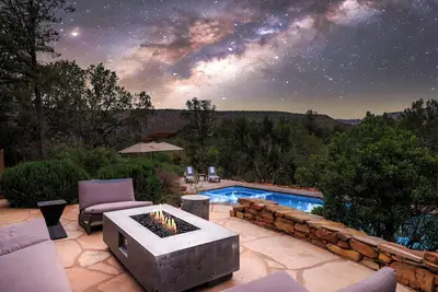 Image de Private Red Rock Views w/ Heated Pool & Spa