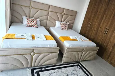 Image de Modern 2br with Pool Near Beach & City Mall, Nyali