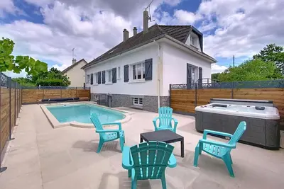 Image de Maison familiale avec piscine chauffée à Hauteville-sur-Mer