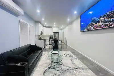 Image de Your Dyker Heights - Escape Quiet & Beautiful Stay in Brooklyn