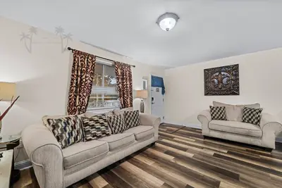 Image de 129 Oak Shores Just a short walk to the beach!