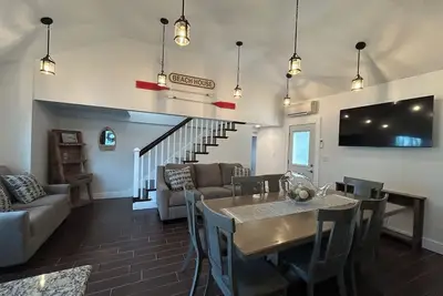 Image de Wonderful 4-bedroom apartment with Ac in peaceful Saco