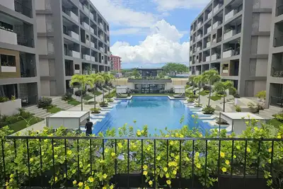 Image de Poolside View Apartment @Iyari | Duna R.