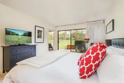 Luxe Golf View Condo | Prime Napa Location