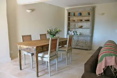 Image de Deluxe Two Bedroom Apartment in Lourmarin with Terrace, Stunning View of Chateau