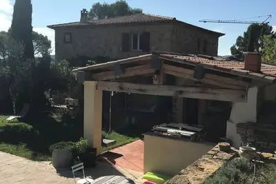 Image de Très belle bastide, piscine à débordement, jacuzzi, lit Balinais, jeu de boules