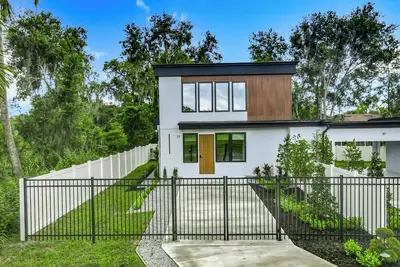 Image de Modern Oviedo Loft. 10 min to Ucf with Workspace