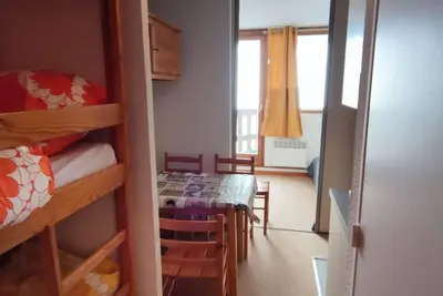 Image de À 50m des pistes de ski, 3ème étage, balcon, télévision, casier à ski, 25m², Isola 2000