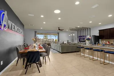 Image de Stylish Resort Home • Game Room • Pool • Near Disney