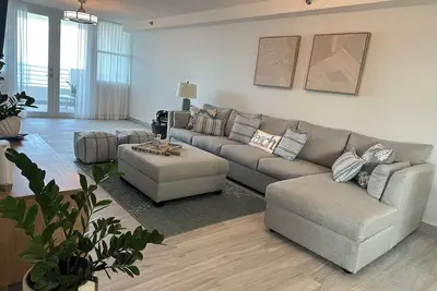 Image de Brand new, comfortable & spacious apartment with stunning ocean view & sunsets! !