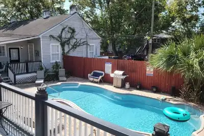 Image de Fantastic Downtown Condo With Shared Pool!