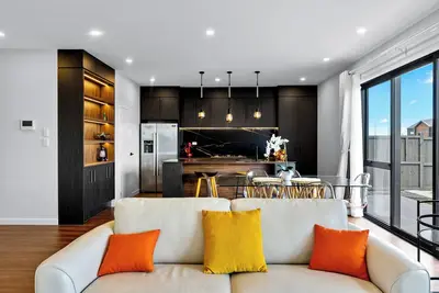 Image de In the country, but so close to town, and main highway.