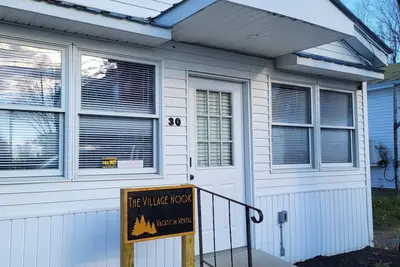 Image de The Village Nook- cottage in historic Limerick Me