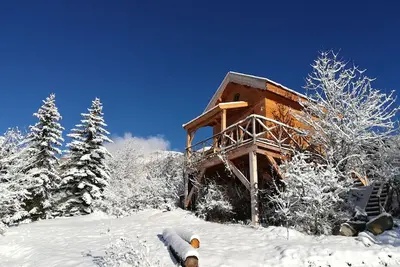 Image de La Cabane du Sauteriau\nChalet sur pilotis, type cabane\nVue exceptionnelle