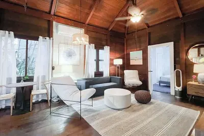 Image de Oceanview Cottage Walk to Beach & Restaurants