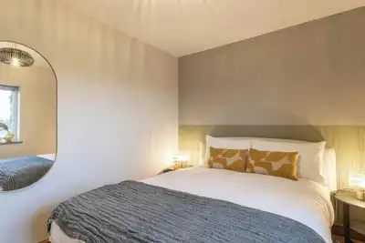 Image de Blue Bird Cottage, pet friendly, with a garden in Llangaffo