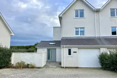 Image de 2 Lon Y Dryw, pet friendly, with a garden in Trearddur Bay