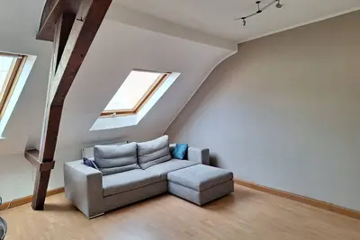 Image de In the middle of Lindenthal and with the bus right outside the door to the city center