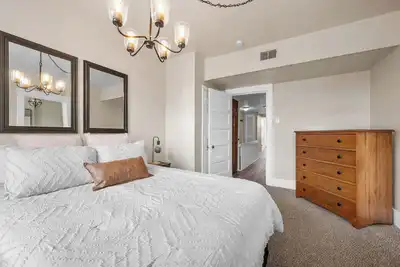 Image de Bright 2-Bed Retreat in Millvale - Walk to River